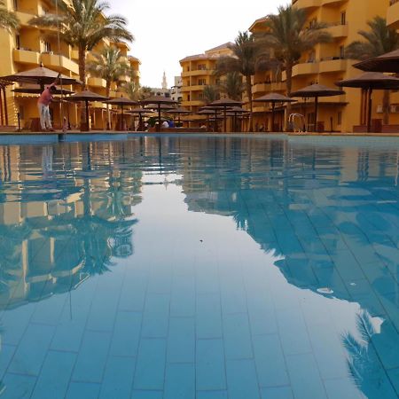 British Resort Pool View Apartments Hurghada Exterior foto